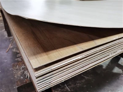 2 mm, 2,5 mm, 2,7 mm, 3 mm, melaminharzbeschichtetes Sperrholz